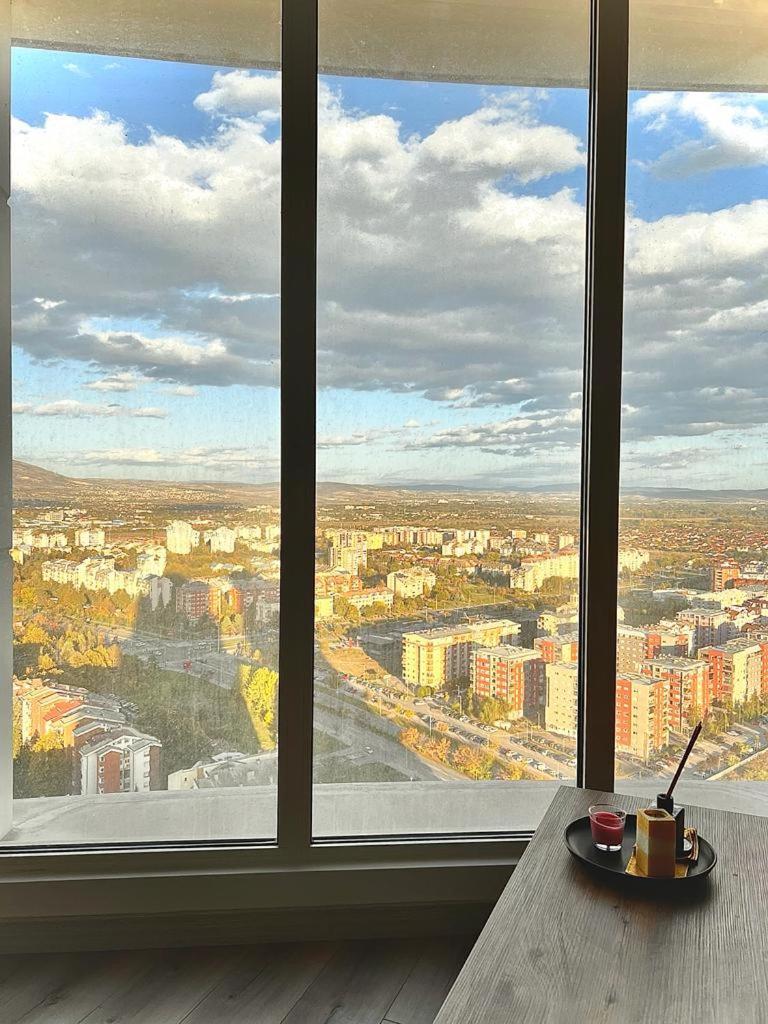 Alfred Sky Smart Apartment 29Th Spa Included Skopje Exterior photo